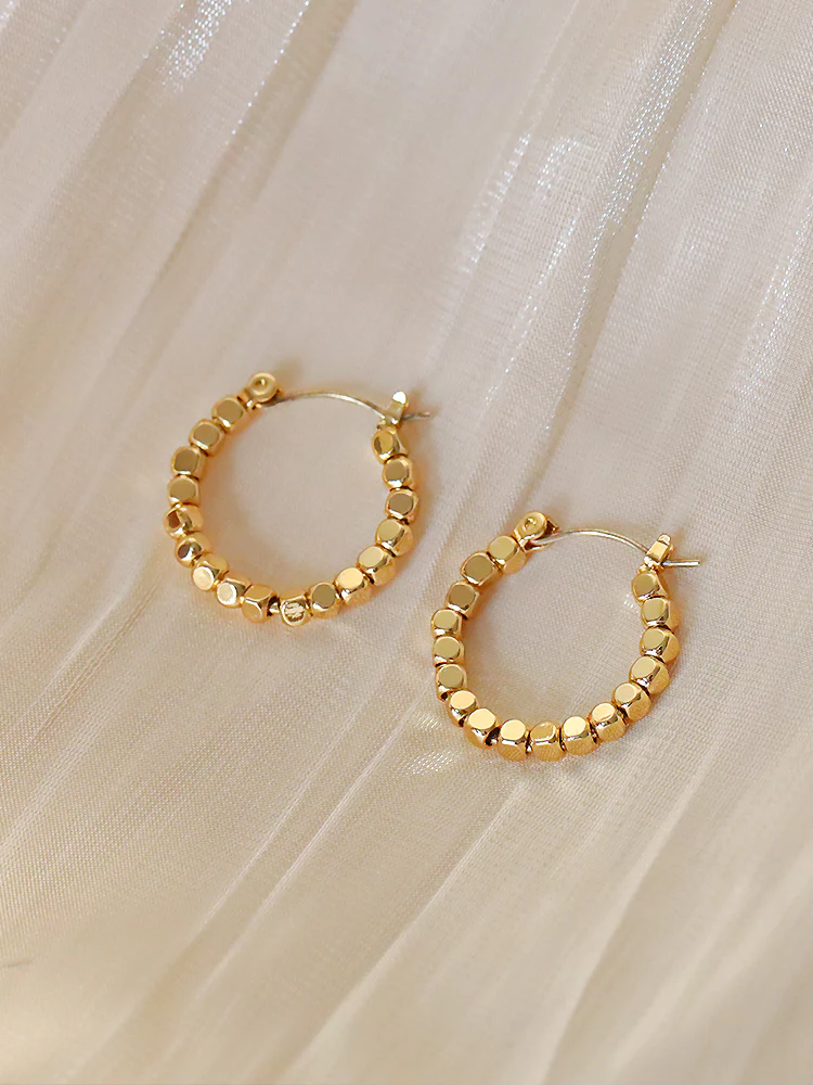 Gold circle earrings earrings female temperament Korean earrings new minimalist style e012 - Image 4