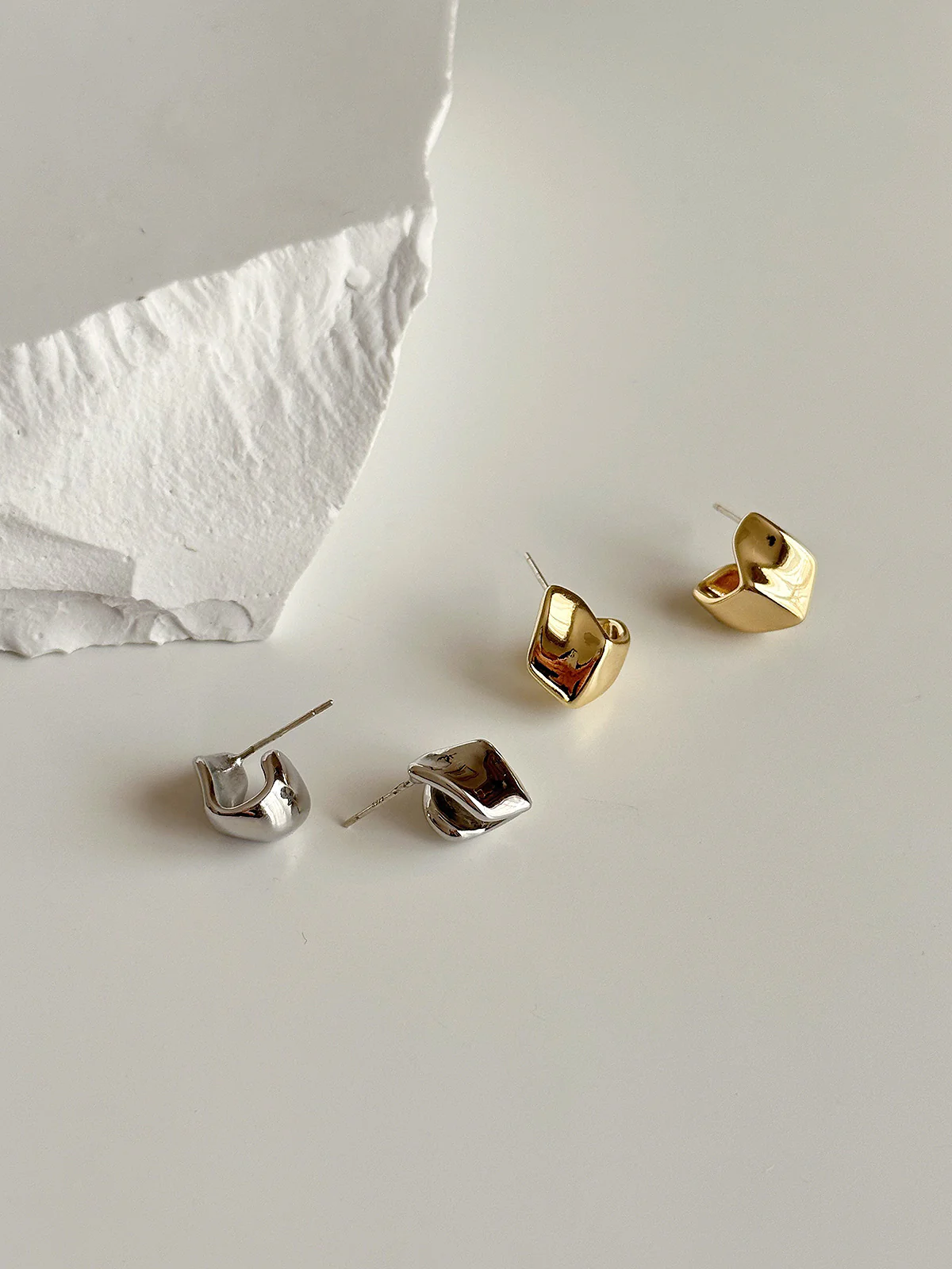 Simple niche design three-dimensional geometric origami earrings temperament earrings high-end earrings silver needles e013 - Image 5