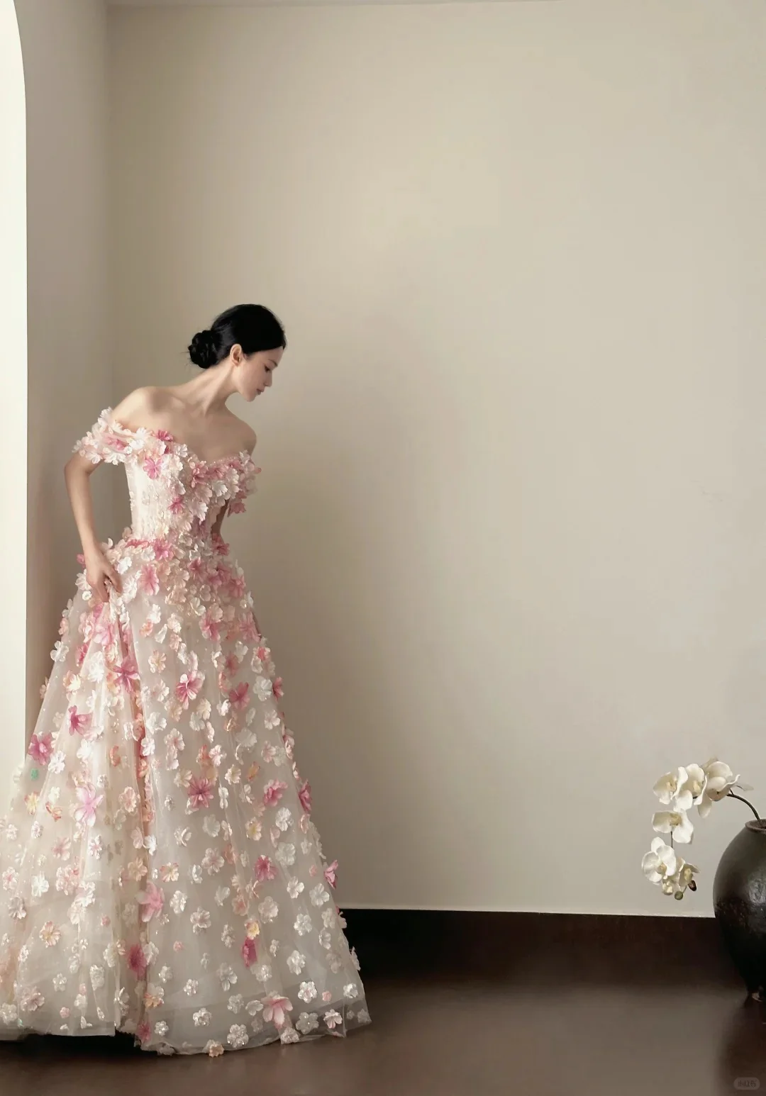 Sweet Pink And White Gradient Strapless 3D Floral Tulle Ball Gown Wedding Dress P4023 - Image 4