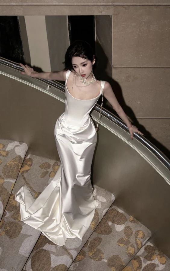 Vintage Mermaid Straps Sleeveless Satin Ivory Wedding Dresses P884 - Image 3